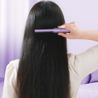 Quick and easy hair styling on the go in just a few minutes.